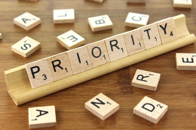 Priority - Photo from http://www.thebluediamondgallery.com